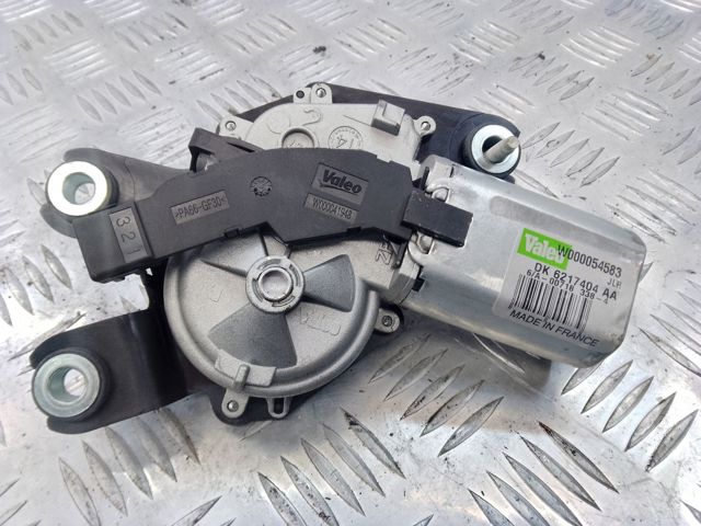 Склоочисник дверей задка LR044884 LAND ROVER