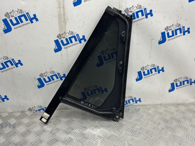 Куточок задніх правих дверей LR046784 LAND ROVER