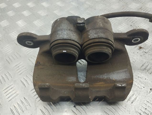 Супорт гальмівний, передній, правий LR047906 LAND ROVER