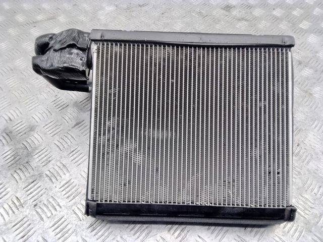 Радіатор опалювача салону LR056368 LAND ROVER