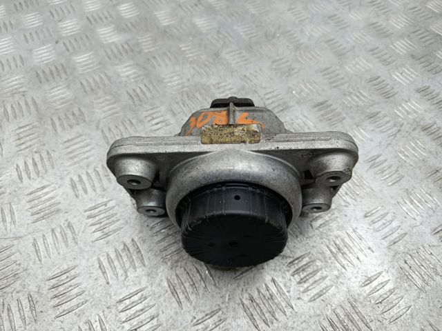 Подушка (опора) двигуна, ліва/права LR056882 LAND ROVER