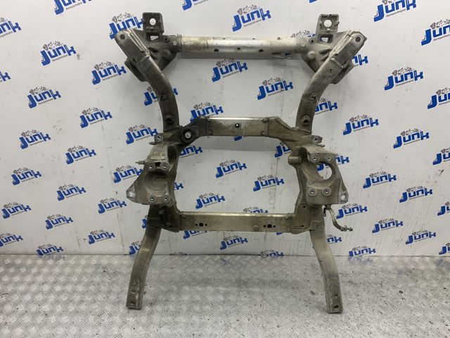 Передня балка LR060034 LAND ROVER