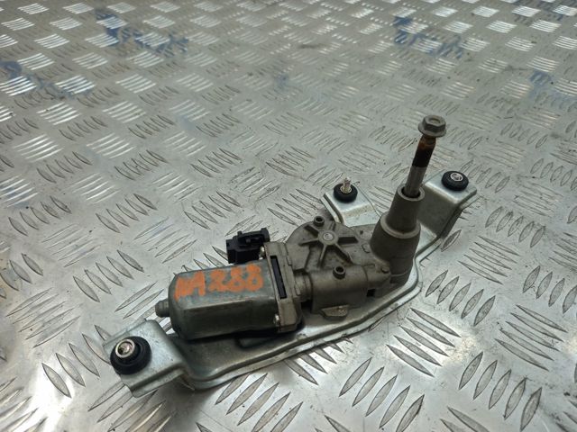 Двигун склоочисника заднього скла LR060921 LAND ROVER