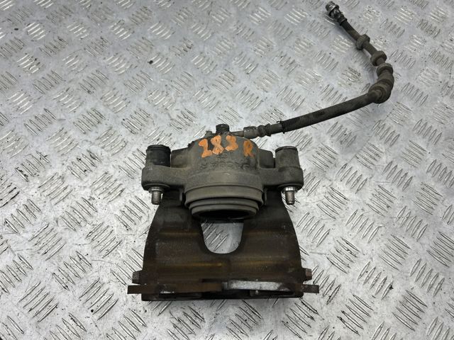 Супорт гальмівний, передній, правий LR061369 LAND ROVER