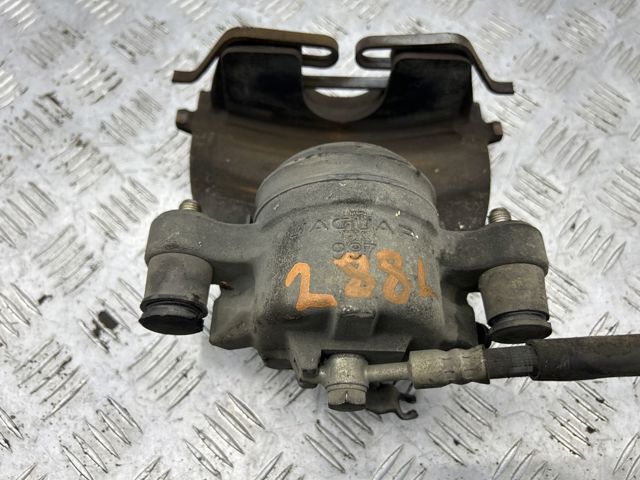 Супорт тормзной LR061370 LAND ROVER