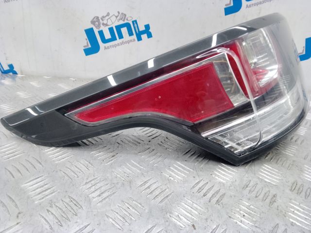 Ліхтар задній лівий LR061589 LAND ROVER