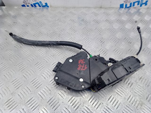Замок задньої двері, лівої LR064806 LAND ROVER