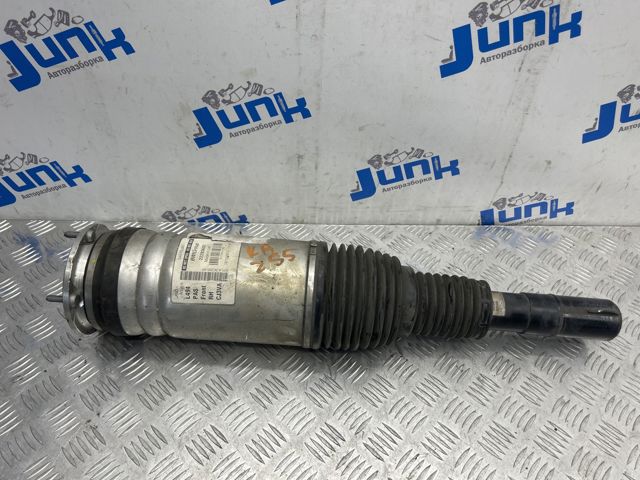 Стійка передня права LR072449 LAND ROVER