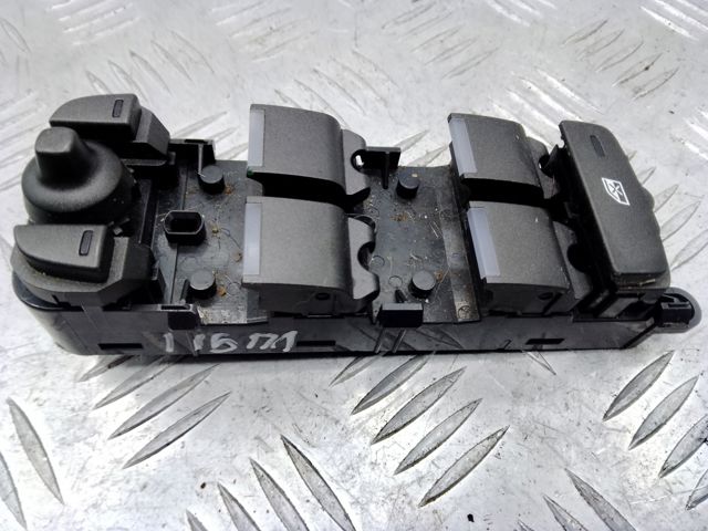 Кнопки переднього лівого склопід'ємника LR076617 LAND ROVER