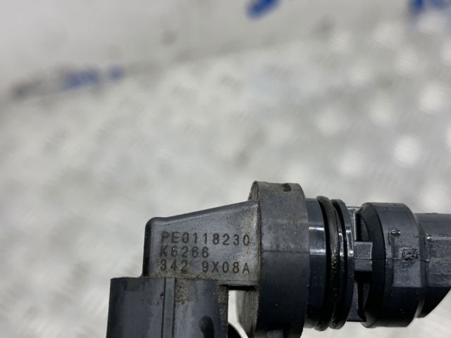 Датчик частоти обертання розподілвалу PE0118230 MAZDA