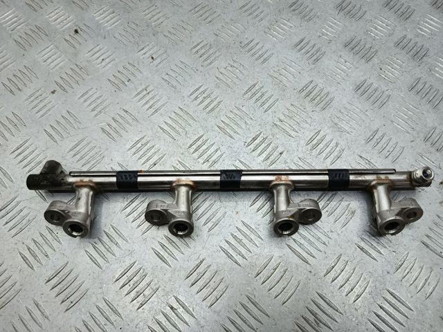 Розподільник палива PE271315Z MAZDA