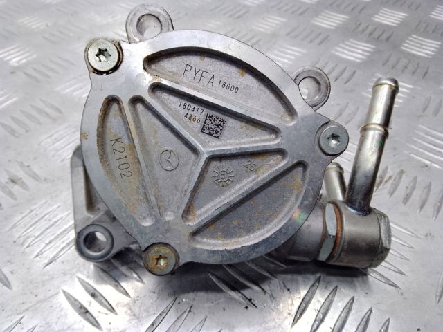 Насос вакуумний PYFA18G00 MAZDA