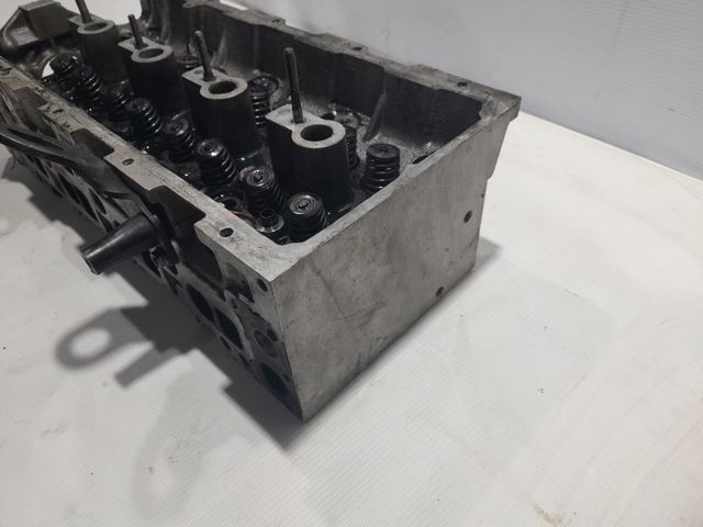 Головка циліндрів R6110161201 MERCEDES