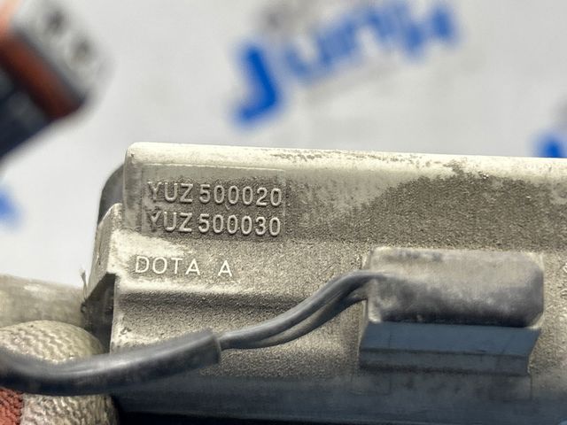 Ручка 5-й (3-й) двері зовнішня YUZ500020 LAND ROVER
