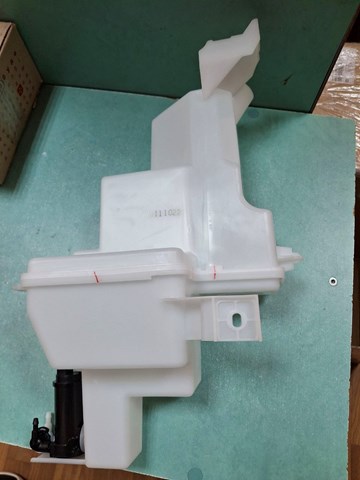 Бачок склоомивача 289106RF0A NISSAN
