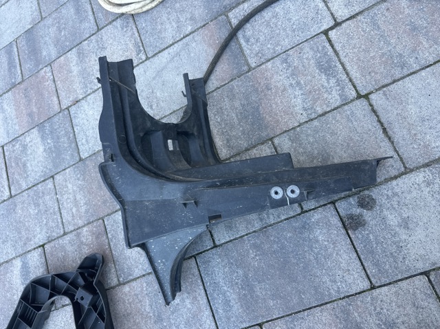Кронштейн кріплення крила переднього лівого, задній 51127157983 BMW
