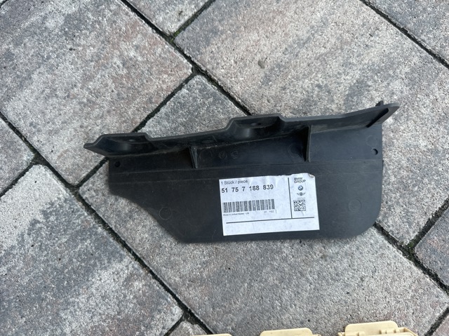Бризговики крила 51757188839 BMW