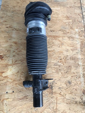 Стійка передня права 37106890326 BMW