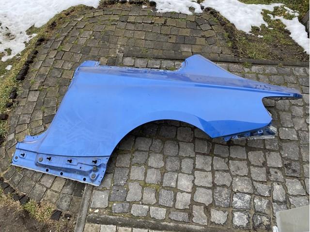 Бічна частина задні праві 41007372152 BMW