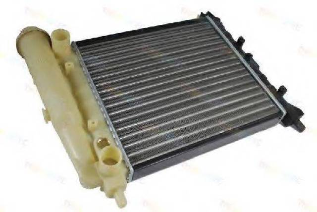 Радіатор двигуна D7F007TT THERMOTEC
