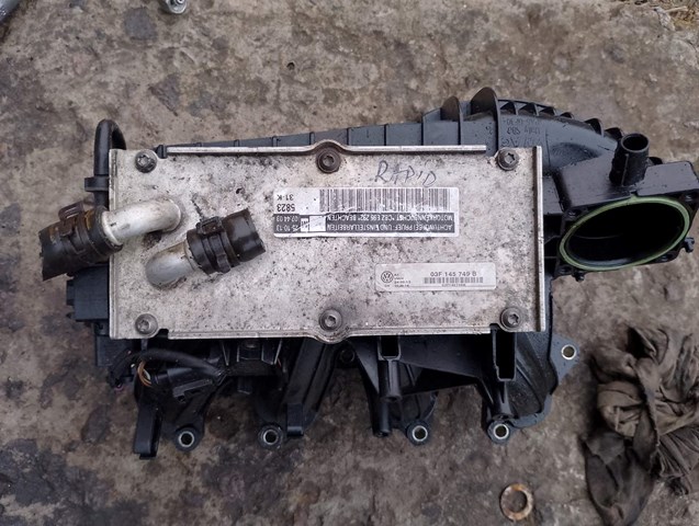 Колектор впускний 03F129709J VAG