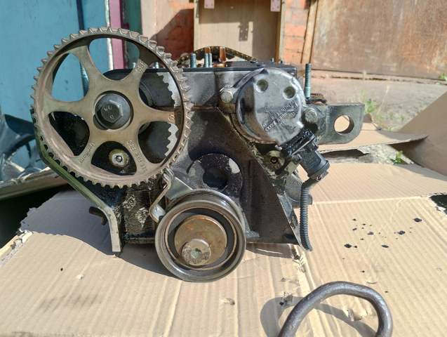 Головка блоку 058103373D VAG