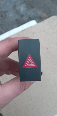 Кнопка включення аварійного сигналу 3U0953235D VAG