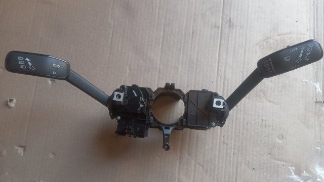 Перемикач підрульовий 6C0953513 VAG