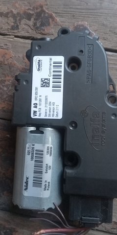 Двигун приводу люка 6R0959591 VAG