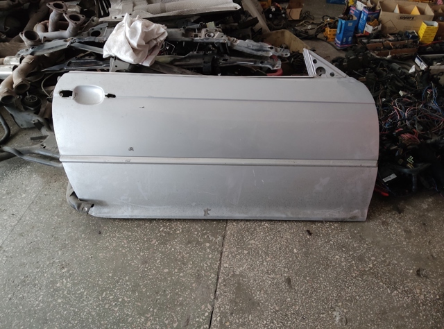 Дверка передня права 41517038092 BMW