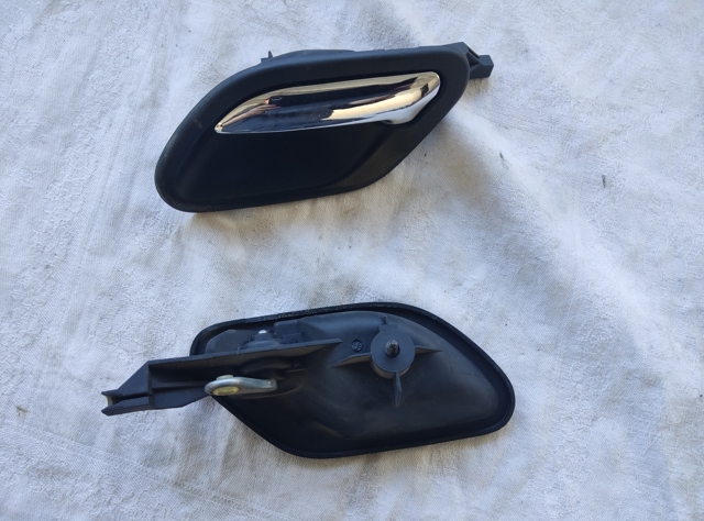 Ручка дверей в зборі 51218125514 BMW