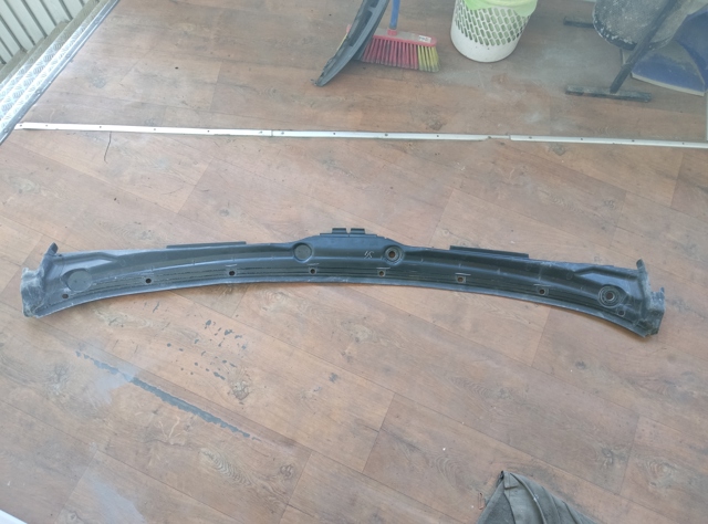 Решітка двірників 51718402642 BMW