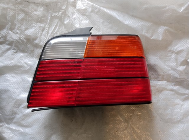 Задні ліхтарі 63211387070 BMW
