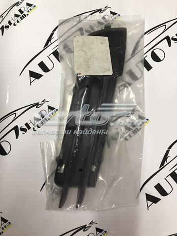 Решітка переднього бампера, права 8P4807682A VAG