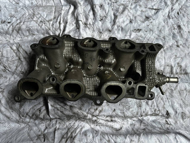 Колектор впускний нижній 1710120021 TOYOTA