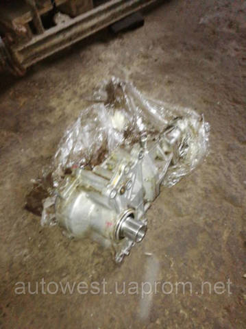 Роздавальна коробка 3200A067 MITSUBISHI