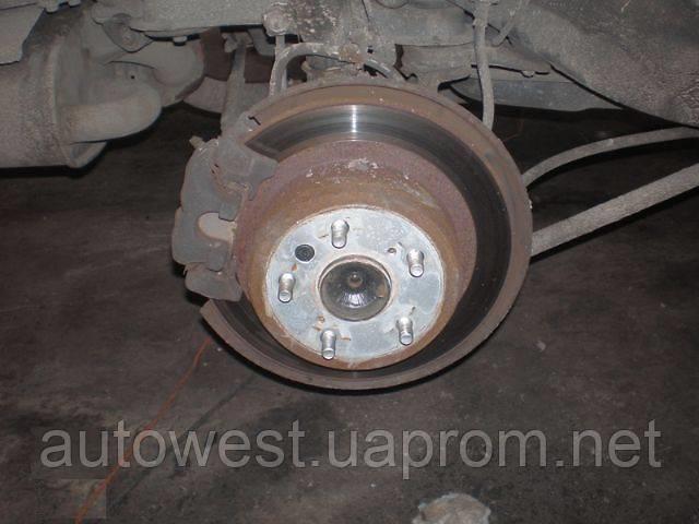 Маточина задня права 4245048010 TOYOTA