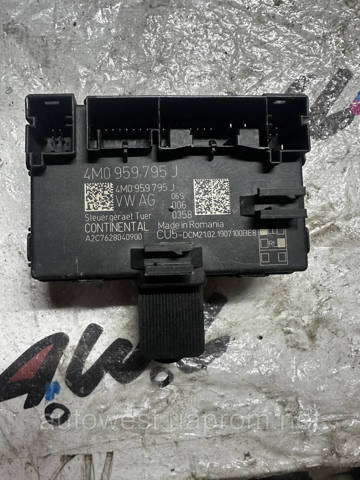 Блок комфорту задніх дверей 4M0959795J VAG