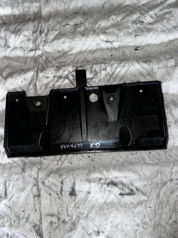 Захист двигуна задня 5149535050 TOYOTA