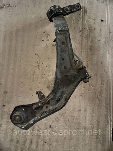 Поперечний важіль 54501AV600 NISSAN
