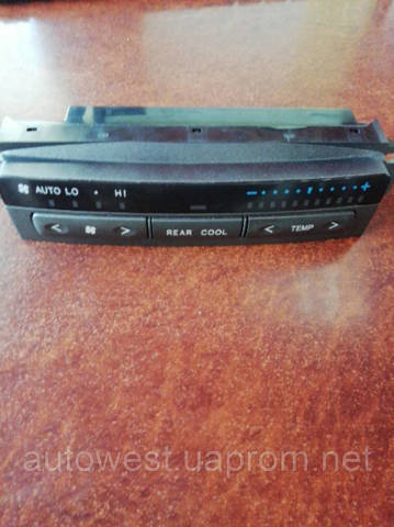 Блок управління кондиціонером 5590060811 TOYOTA