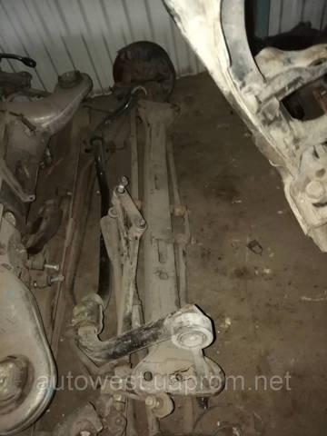 Підрамник задній 626102F500 HYUNDAI