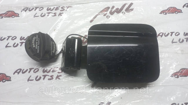 Люк б/бака 695102F001 HYUNDAI