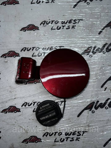 Лючок бензобака / паливного бака 695104C000 HYUNDAI