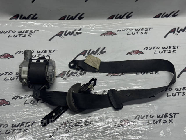 Ремінь безпеки передній правий 7321033410C1 TOYOTA