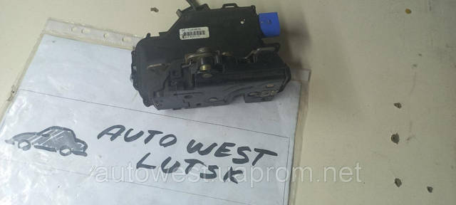Замок задньої дверї, правої 7L0839016B VAG