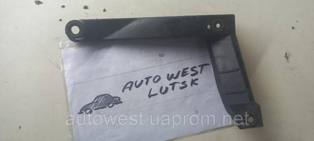 Кронштейн бампера заднього, лівий 7L6807861 VAG
