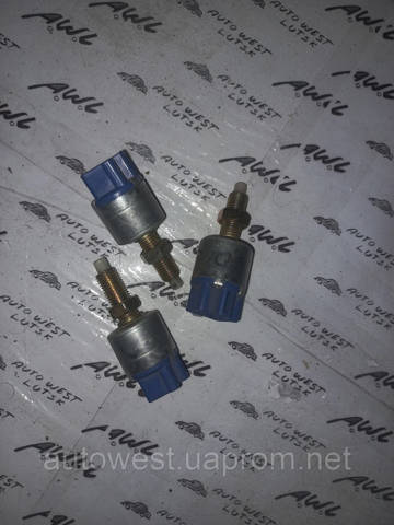 Кнопка стоп-сигналу 8434042020 TOYOTA