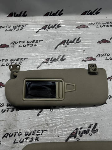 Козирок сонцезахисний автомобіля 852012T11187 HYUNDAI