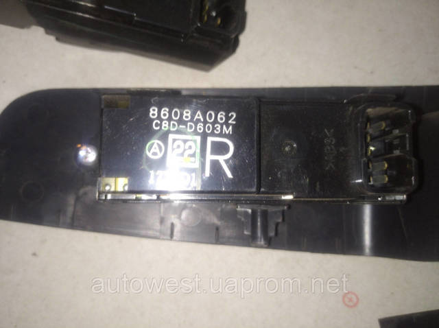 Кнопковий блок керування склопідіймачами передній правий 8608A065 MITSUBISHI